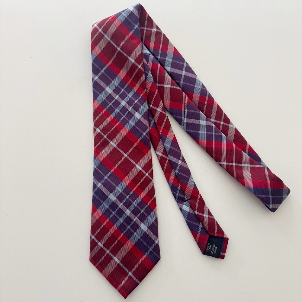 Izod Plaid Tie